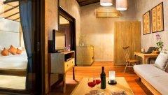 007-Akyra-Chura-Samui-one-bedroom-suite-2.jpg