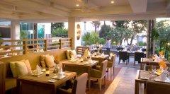 Aleenta-Phuket-Phang-Nga-Resort-Restaurants-2.jpg