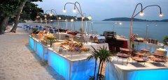 021-amari-palm-reef-koh-samui-Dining-on-the-Beach.jpg