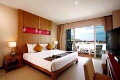 02-Superior-Room.jpg