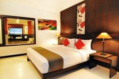 03-Deluxe-Room.jpg