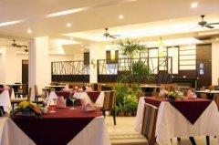 Restaurant-3.jpg