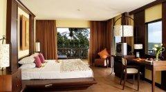 07-Honeymoon-Suite.jpg