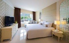 07-Andaman-Embrace-Phuket-Junior-Suite.jpg
