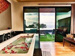 Ayara Kamala Resort Deluxe With Pool Access