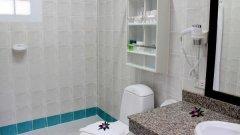 006-banana-fan-sea-samui-room-superior-triple-no-balcony.jpg