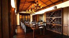 Banyan-Tree-Phuket-Res-Lobby-Bar-and-Wine-Rack.jpg