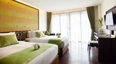Beach-Heights-Resort-Phuket-001.jpg
