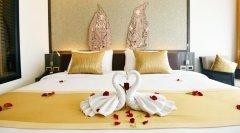 Beach-Heights-Resort-Phuket-003.jpg
