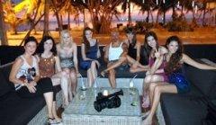 res-b-lay-tong-phuket-Beach-Bar.jpg