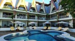 boathouse-Phuket-Swimming-Pool-1.jpg