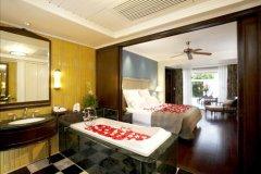 003-Centara-Grand-Samui-Deluxe-Pool-Suite.jpg