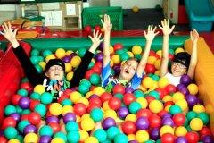 025-Centara-Grand-Samui-Kids-Club.jpg