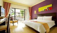1centara-kata-resort-phuket-DELUXE-Room.jpg