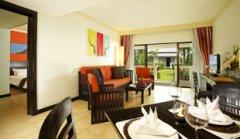 1centara-kata-resort-phuket-ONE-BEDROOM-FAMILY-Suite.jpg