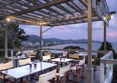 Centara-Villas-Phuket-032.jpg