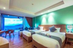 Crest-Resort-Phuket-008.jpg