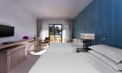 Dusit-Thani-Krabi-Beach-Resort-004.jpg