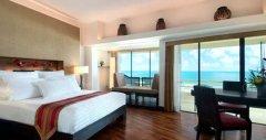 06-Junior-Suite-Sea-View.jpg