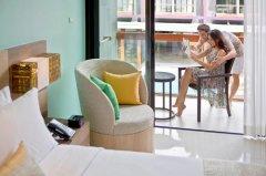04-Holiday-Inn-Express-Phuket.jpg