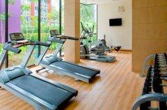 14-Holiday-Inn-Express-Phuket.jpg