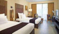 1holiday-inn-resort-phuket-SUPERIOR-ROOM.jpg