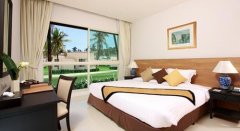 kantary-beach-khao-lak-hotel-acc-villa-01.jpg