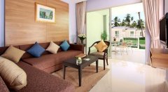 kantary-beach-khao-lak-hotel-acc-villa-02.jpg