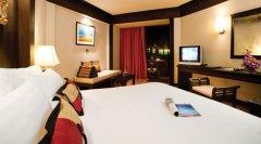 06-kata-beach-resort-phuket-accommodation-2.jpg