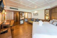 Katathani-Phuket-Beach-Resort-015.jpg