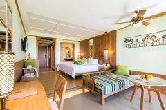 Katathani-Phuket-Beach-Resort-017.jpg