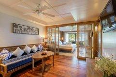 Katathani-Phuket-Beach-Resort-020.jpg