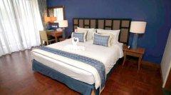 02-One-Bedroom-Suite-2.jpg