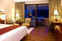 02-Deluxe-Ocean-View.jpg