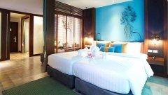 003-mai-khaolak-Deluxe-Suite-Pool-Access.jpg