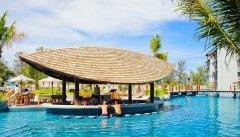 027-mai-khaolak-pool-bar.jpg