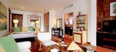 021-mom-tris-villa-royale-phuket-Ocean-Wing-Bourgogne.jpg