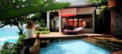 024-mom-tris-villa-royale-phuket-Pool-Suite.jpg