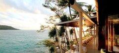 027-mom-tris-villa-royale-phuket-dining.jpg