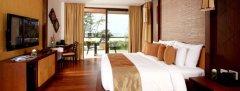 005-Pool-Suite-1-Bedroom.jpg