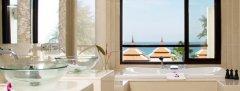 010-Sea-View-Jacuzzi-Penthouse-2.jpg
