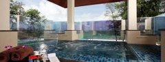 011-Royal-Jacuzzi-Penthouse-4.jpg