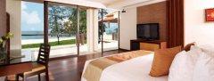 011-Royal-Jacuzzi-Penthouse.jpg