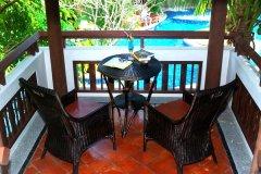 04-muang-samui-spa-resort-Junior-Suite-Pool-View.jpg