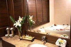 008-nora-beach-resort-samui-nora-tropical-suite.jpg