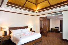 001-nora-buri-samui-Deluxe-Hillside.jpg