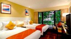 02-double-tree-phuket-deluxe-pool-terrace.jpg