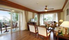 010-Graceland-Suite.jpg