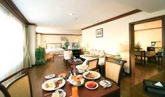 011-Family-Suite-One-Bedroom.jpg