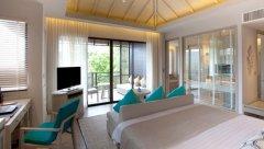 002-Pullman-Phuket-Arcadia-Naithon-Beach-Grand-Deluxe-Room.jpg